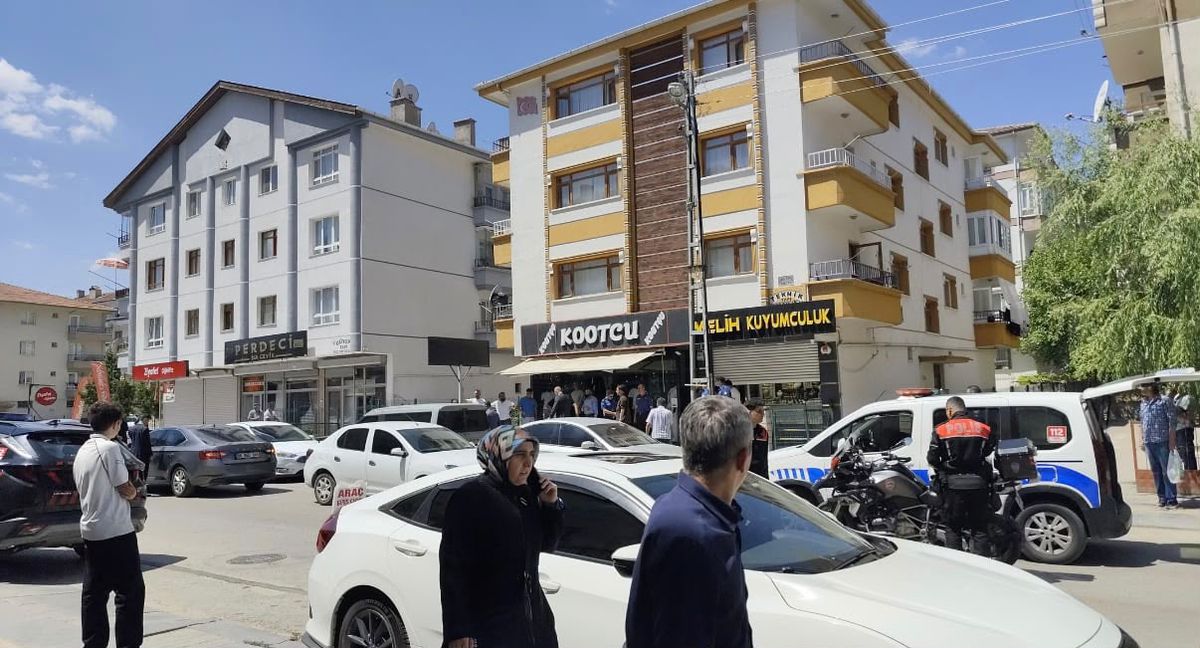 Kuyumcu soyguncusu 2 saatte yakalandı: İnternetten ‘Soygun nasıl yapılır’ araştırması yapmış