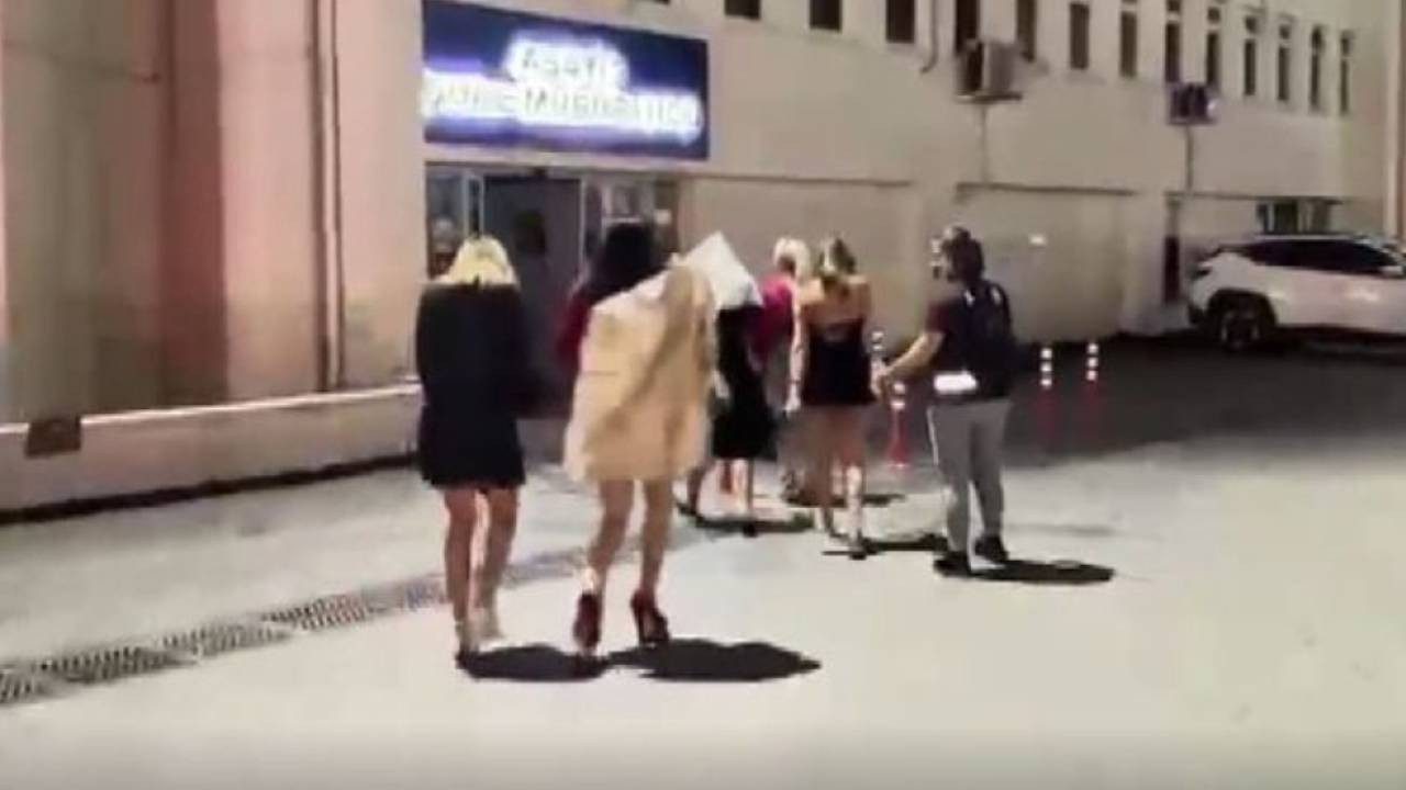 Masaj Salonuna Operasyonda 10 Kişi Gözaltında