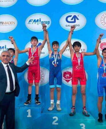 Sivaslı güreşçi Ankara’dan bronzla döndü