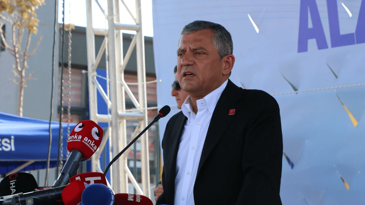 Özgür Özel Eskişehir’den Seslendi: ‘Bu Millet Seçeneksiz Değil’