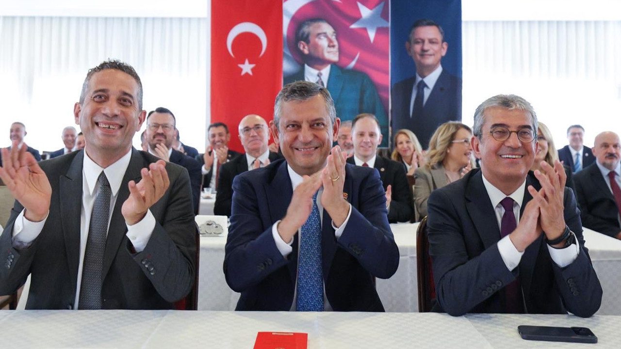 Özgür Özel Kurmaylarını Seçti: YENİ Parti’de ‘Şaibesiz’ ve Daraltılmış MYK