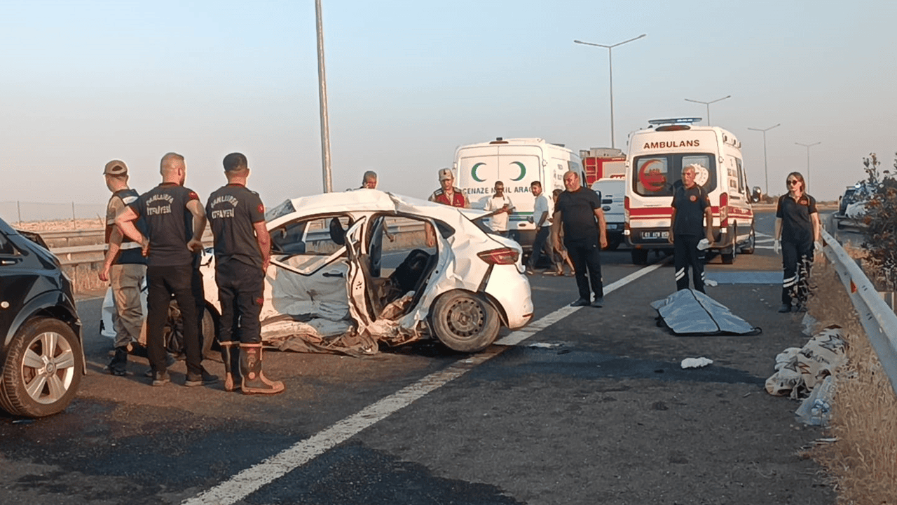 Şanlıurfa’da Feci Kaza! 2 Ölü, 8 Yaralı