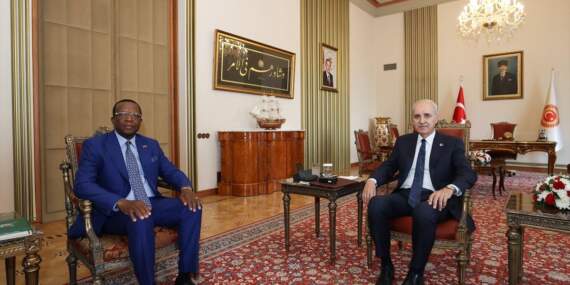 TBMM Başkanı Kurtulmuş, Kamerun Büyükelçisini Kabul Etti