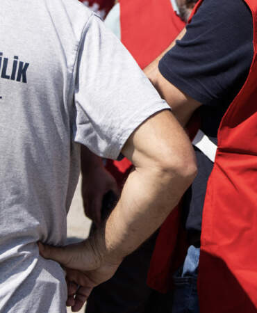 Termik Santral İşçilerinden Ankara’ya Yürüyüş Kararı: ‘3 Aydır Maaş Alamıyoruz’