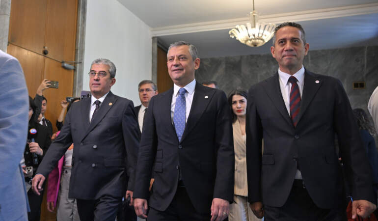 YENİ Parti’nin Meclis Başkanvekili ve Grup Yönetimi Belli Oldu