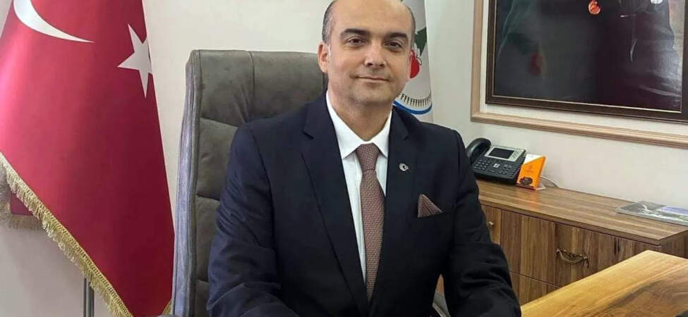 Yüzde 52 İle Seçilen CHP’li Başkan Tam Kadro İstifa Etti