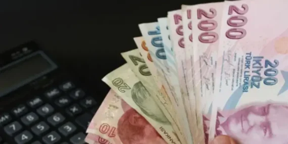 Milyonlarca Emekliye Zamlı Maaş Takvimi Netleşti: Fark Ödemeleri Ağustos’ta Yapılacak