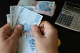 Bankaya Bu 2 Soruyu Sormadan İmza Atan Emekli Büyük Kaybediyor: İşte 30 Bin TL Promosyonun Gerçek Yüzü