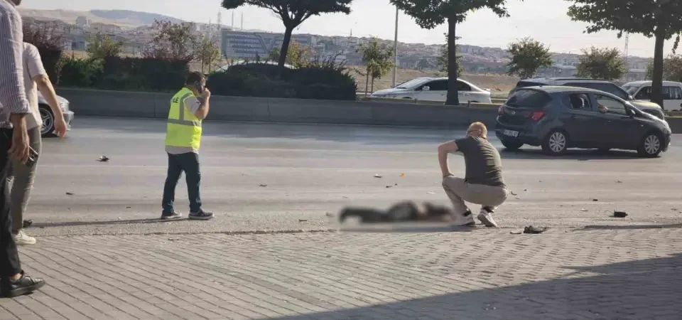 Ankara’da Otomobil ile Motosiklet Çarpıştı: 2 Yaralı