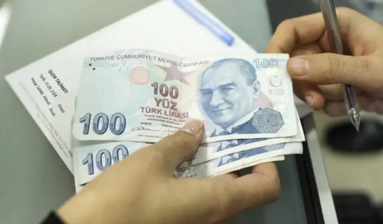 AKP’nin Emekli ve Asgari Ücretlilere “Bir Kereliğine” Yüksek Zam Planı