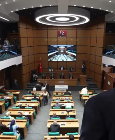 Üsküdar’da Sinem Dedetaş’ın Yerine Başkanvekili Seçimi