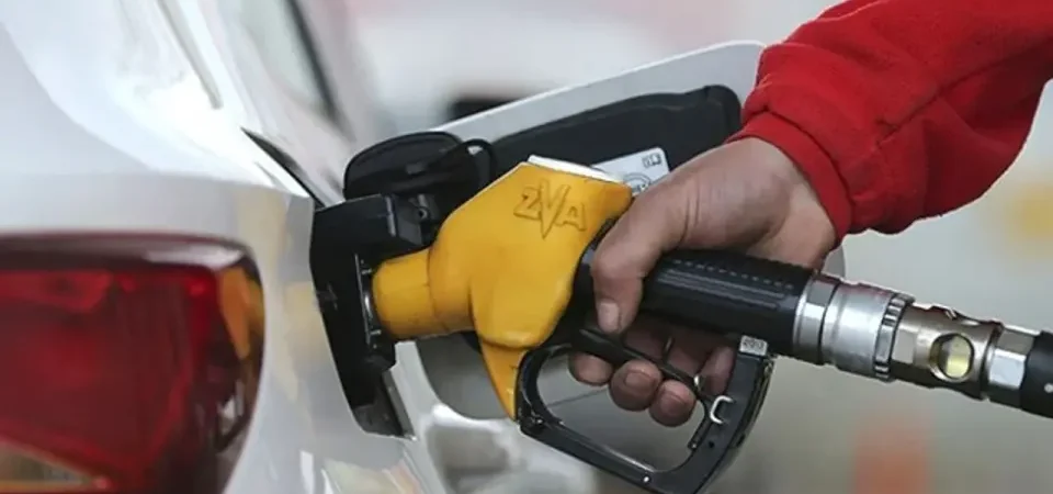 Akaryakıtta Sevindiren Gelisme: Benzine İndirim Geliyor