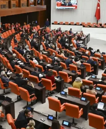 “Terörsüz Türkiye” Yasası ve Silah Bırakma Yol Haritası