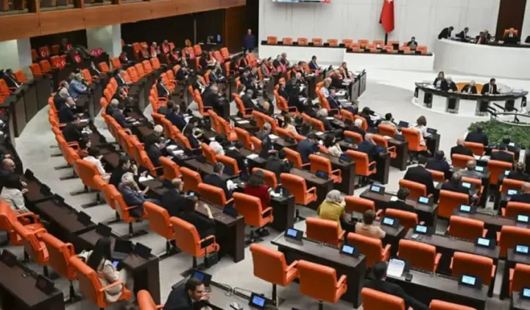 “Terörsüz Türkiye” Yasası ve Silah Bırakma Yol Haritası