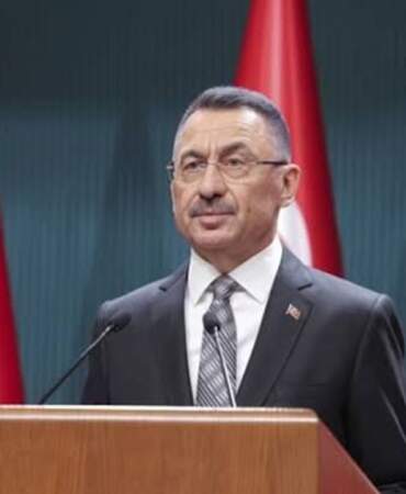 FUAT OKTAY: “İç siyasette sıkıştıkça Cumhurbaşkanımız Erdoğan’ı hedef gösterme acziyeti içerisine düştüler”
