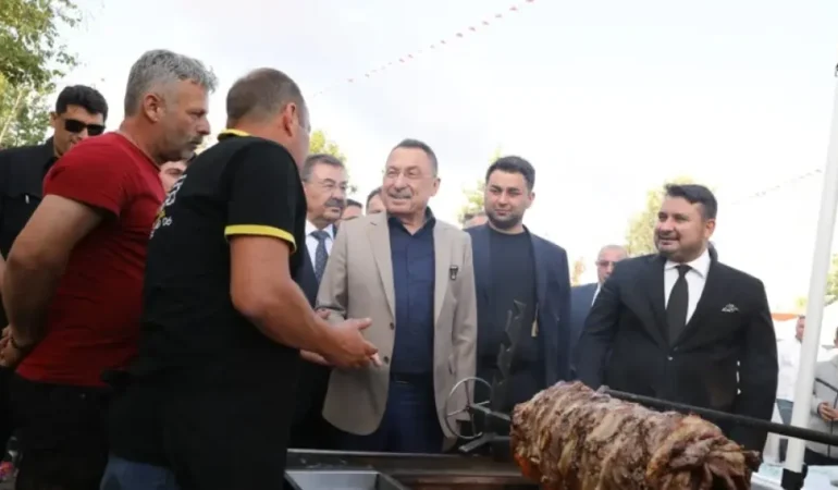Oktay: Ankara Kabuğuna Sığmıyor