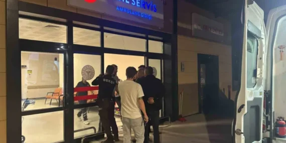 Ankara’da Yolun Karşısına Geçerken Otomobilin Çarptığı Yaya Yaralandı