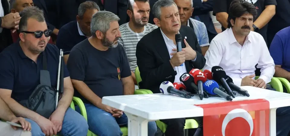 Özgür Özel’den Ankara Güvenpark’ta Gazilere Ziyaret ve “Çerçeve Yasa” Mesajı