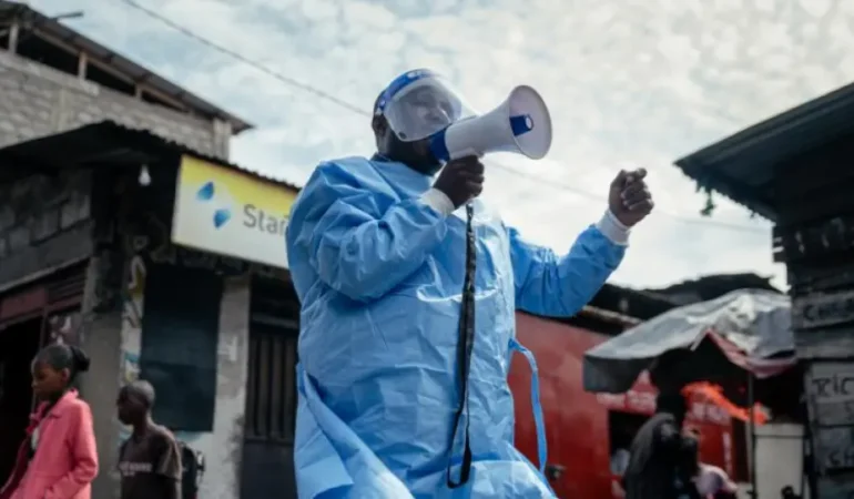 Akıllı Telefonların Gizli Tehlikesi: Ölümcül Ebola Virüsünü Nasıl Tetikliyor?