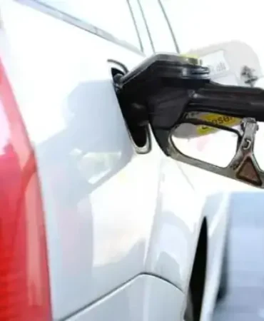 Akaryakıtta İndirim Beklentisi: Motorine İndirim Geliyor
