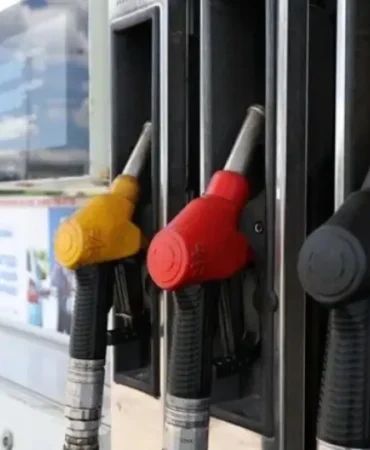 Akaryakıtta Üç Haneli Dönem: Motorin 100 TL’yi Aşınca EPDK’dan Tabela Düzenlemesi