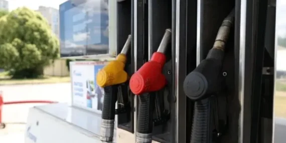 Akaryakıtta Üç Haneli Dönem: Motorin 100 TL’yi Aşınca EPDK’dan Tabela Düzenlemesi