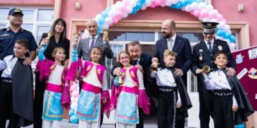 Başkan Odabaşı İlk Ders Zilinde Öğrencileri Yalnız Bırakmadı