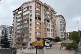 Ankara’da Ev Yangını: Mahsur Kalan Anne ile Oğlu Son Anda Kurtarıldı