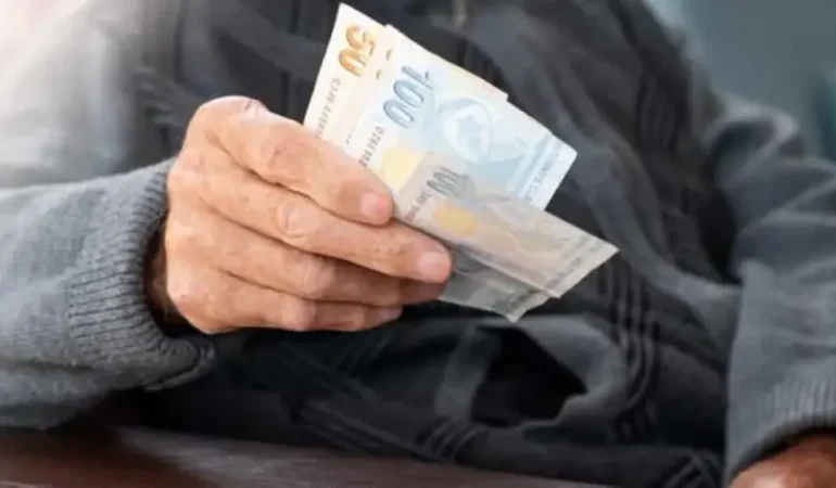 Emekliler İçin Promosyon Yarışı Kızıştı: En Yüksek Ödemeyi Hangi Banka Veriyor?