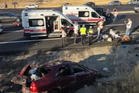 Ankara’da Trafik Kazası: Direksiyon Hakimiyetini Kaybeden Otomobil Karşı Şeride Geçti (1 Ölü, 7 Yaralı)