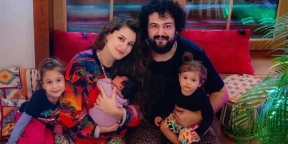 Şarkıcı Atiye Dördüncü Kez Anne Oldu