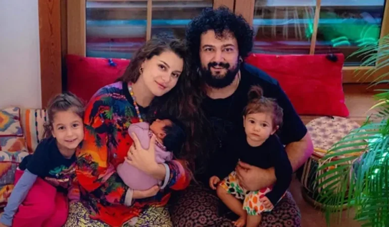 Şarkıcı Atiye Dördüncü Kez Anne Oldu
