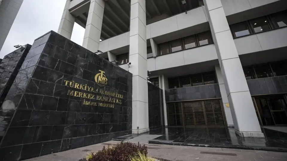 Türkiye Cumhuriyet Merkez Bankası Faizi Yüzde 37’de Sabit Tuttu: Uluslararası Bankalardan Yeni Tahminler