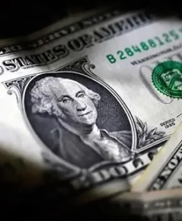 Dolar/TL Yeni Güne Yatay Seyirle Başladı: Piyasalarda Son Durum