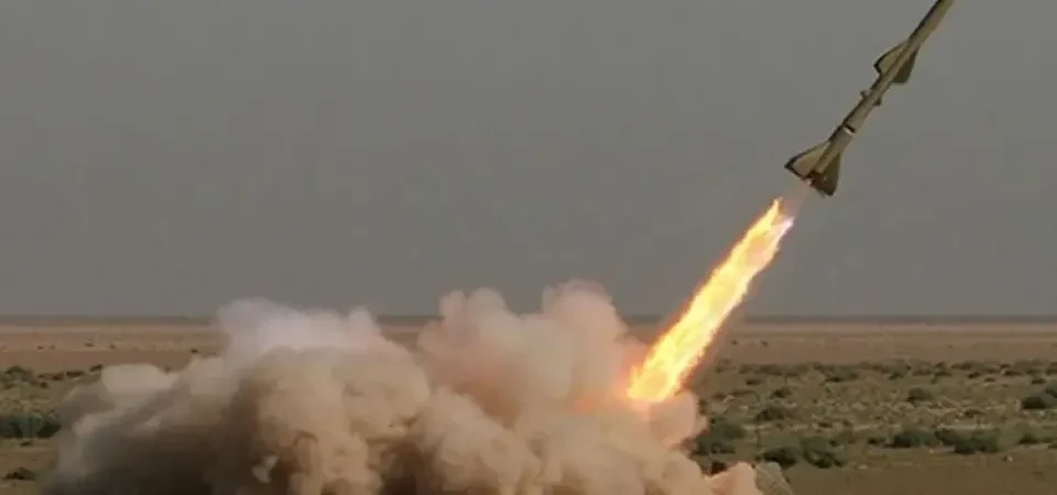 Suudi Arabistan’ın Başkenti Riyad’da Saldırı Uyarısı Sonrası Art Arda Patlama Sesleri
