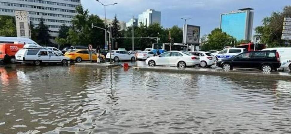 Meteoroloji Uyardı: Ankara’ya Sağanak Yağış Geliyor