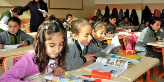 MEB İstatistikleri Eğitimdeki Eşitsizliği Gözler Önüne Serdi: Onlarca Kentte Sınıflar Türkiye Ortalamasının Üzerinde