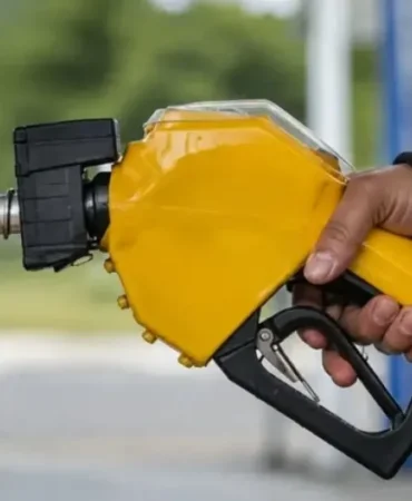 Motorinde Tabelalar Yeniden Değişiyor: Akaryakıt Fiyatlarında Yeni Zam Beklentisi