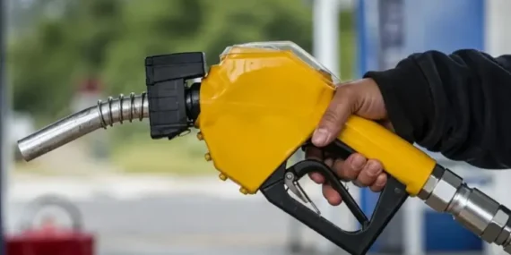 Motorinde Tabelalar Yeniden Değişiyor: Akaryakıt Fiyatlarında Yeni Zam Beklentisi