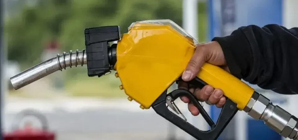 Motorinde Tabelalar Yeniden Değişiyor: Akaryakıt Fiyatlarında Yeni Zam Beklentisi