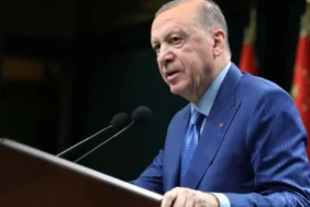 Financial Times’tan Türkiye Analizi: “18 Milyar Dolarlık Fon Skandalı Erdoğan’ın Konumunu Olumsuz Etkileyebilir”