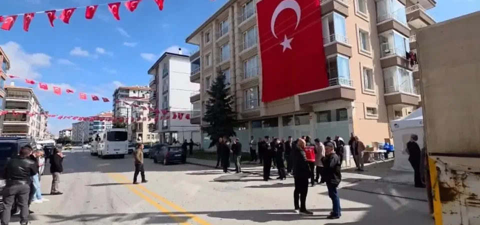 Cumhurbaşkanı Yardımcısı Cevdet Yılmaz’dan Fon Krizi Açıklaması: “Ödemeler Perşembe Günü Başlıyor, Hazine Kaynağı Kullanılmayacak”