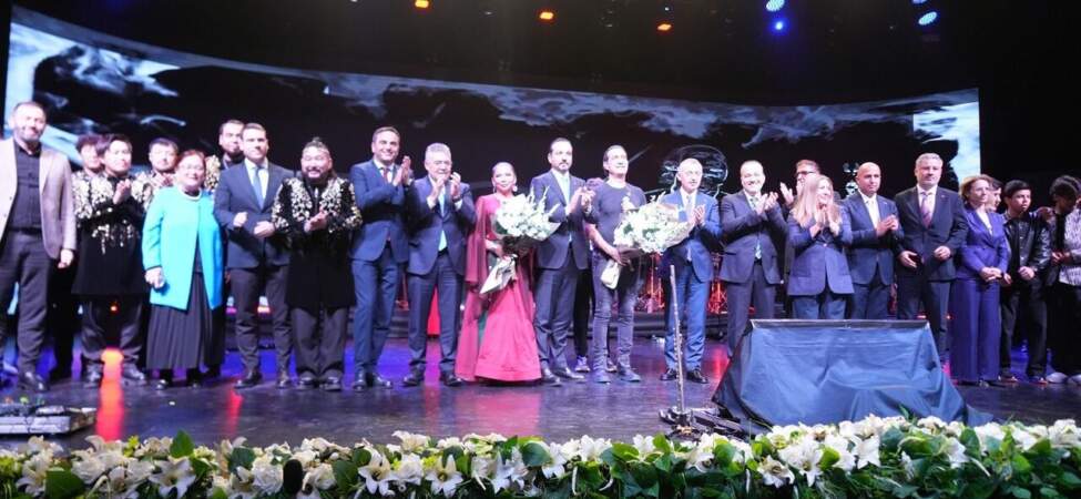 Türk Dünyası Gençlik Buluşması’nda yüzlerce genç bir araya geldi