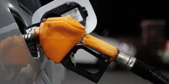 Küresel Piyasada Kritik Eşik: Petrol Fiyatları 100 Doları Astı, Akaryakıtta Yeni Zam Tehlikesi