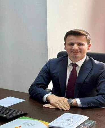 Şırnaklı Kaymakamdan Öğrencilere ve İhtiyaç Sahibi Ailelere Destek